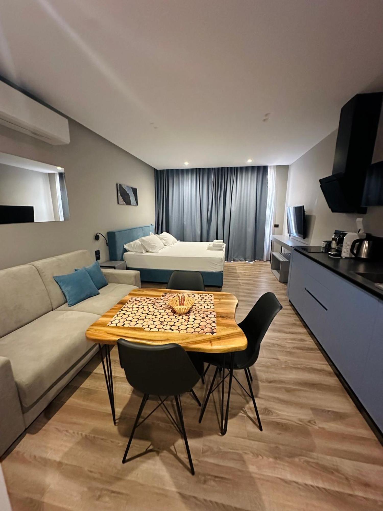 Lookout Apartments ساراندا المظهر الخارجي الصورة